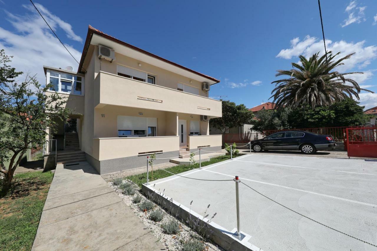 Apriori Apartments Zara Esterno foto